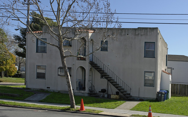 1721 Sherman St in Alameda, CA - Building Photo - Building Photo