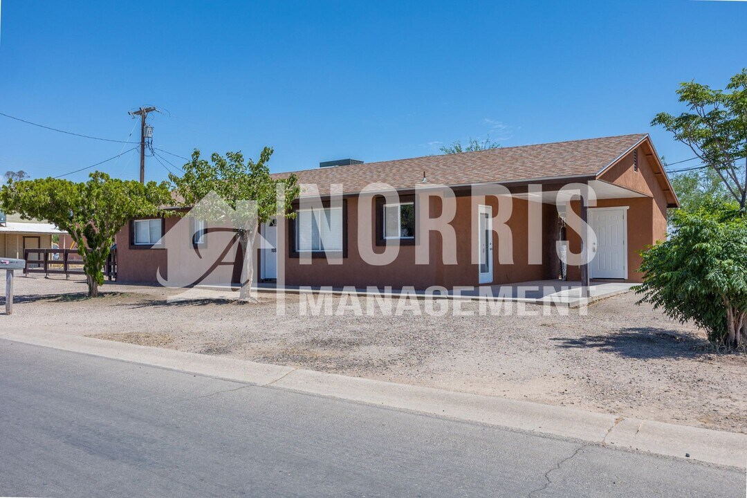 105 W 8th St in Eloy, AZ - Building Photo