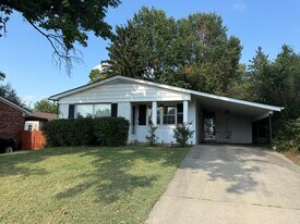 2116 Cypress Dr in Lexington, KY - Building Photo