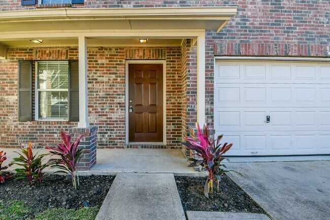 property at 20807 Lansing Ridge Ln