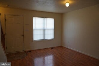 25 Genesis Dr in Bunker Hill, WV - Building Photo - Building Photo