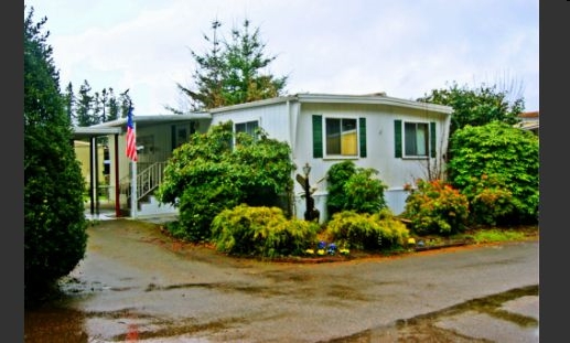 Harborland Mobile Home Park in Gig Harbor, WA - Building Photo - Building Photo