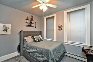 903 Center St, Unit 1