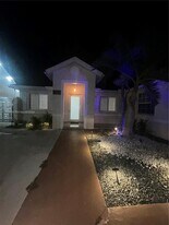 24935 SW 129th Path in Homestead, FL - Building Photo