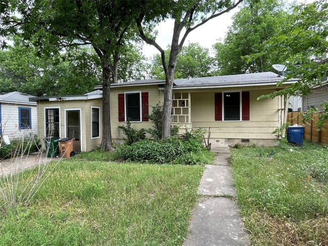 property at 112 W 55th St