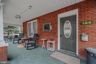 184 Wilkes St-Unit -4 in Berkeley Springs, WV - Building Photo - Building Photo