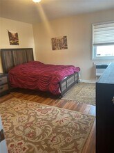 200-04 15th Rd in Queens, NY - Foto de edificio - Building Photo