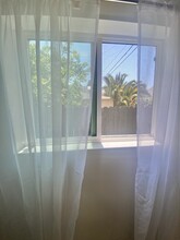 3711 Veteran Ave, Unit Palms Studio - Duplex in Los Angeles, CA - Foto de edificio - Building Photo
