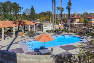 Creekside Laguna Apartments in Laguna Hills, CA - Building Photo - Building Photo