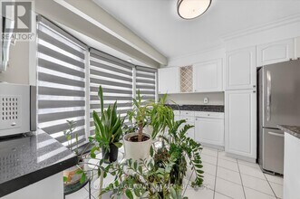 2537 Annelyn Ct in Mississauga, ON - Building Photo - Building Photo