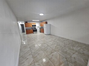5615 NW 27th Ct-Unit -5615 in Lauderhill, FL - Building Photo - Building Photo