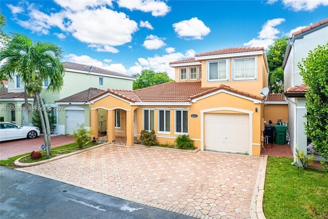 property at 16453 SW 97th St