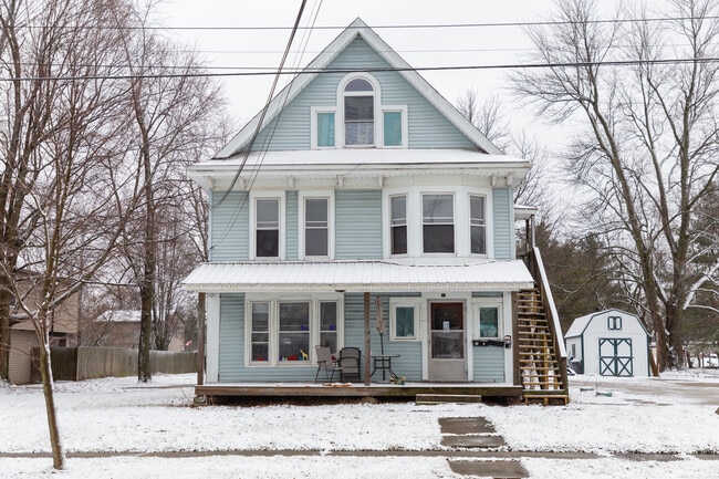 33 W Main St, Unit B