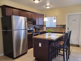 2015 Funston St in Hollywood, FL - Building Photo