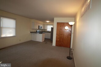 1 S Washington St-Unit -B in Milford, DE - Building Photo - Building Photo