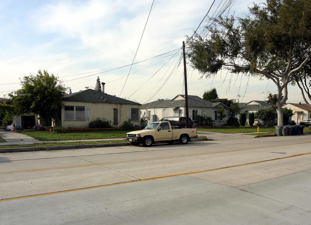 1624-1634 W 166th St in Gardena, CA - Building Photo