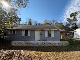 1745 Torrey Dr in Fayetteville, NC - Building Photo