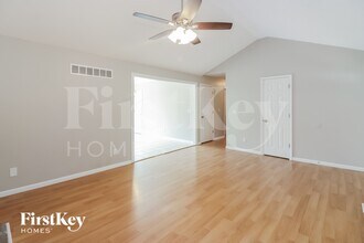 909 Minnie Ave in Belton, MO - Building Photo - Building Photo