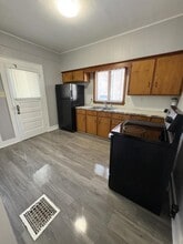 250 E 3rd St in Salem, OH - Building Photo - Building Photo