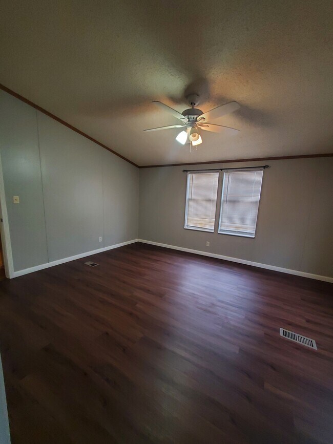 168 Schroyers Ln in Carmichaels, PA - Building Photo - Building Photo