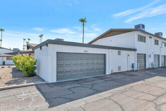7635 E Minnezona Ave in Scottsdale, AZ - Building Photo - Building Photo