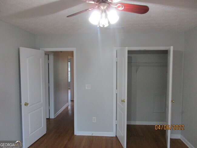 1160 Denison Dr in Clarkston, GA - Foto de edificio - Building Photo