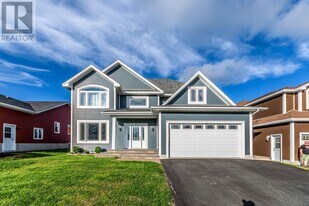 4 Pluto Street in St John's, NL - Building Photo