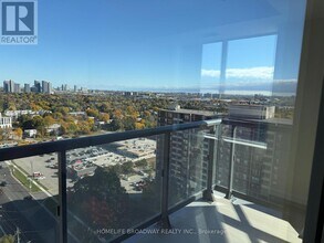 3260 Sheppard Ave E in Toronto, ON - Building Photo - Building Photo