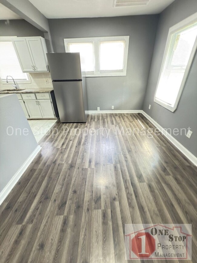 3816 E 37th St in Kansas City, MO - Building Photo - Building Photo