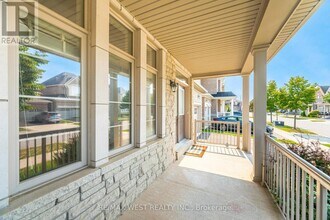 422 Hidden Trail in Oakville, ON - Building Photo - Building Photo