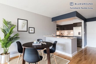 360 E 65th St in New York, NY - Building Photo - Building Photo