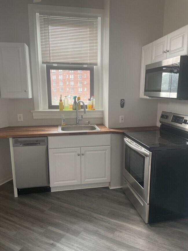 406 Station Street, Unit # 1