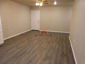 1313 Mission Dr in Clovis, NM - Foto de edificio - Building Photo