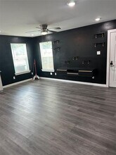 7802 Crestview Dr in Houston, TX - Building Photo - Building Photo