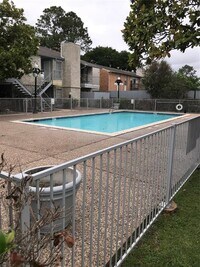 7400 Bellerive Dr photo'