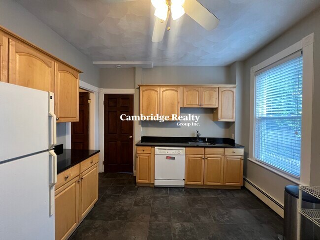 253 Washington St, Unit A in Cambridge, MA - Building Photo - Building Photo