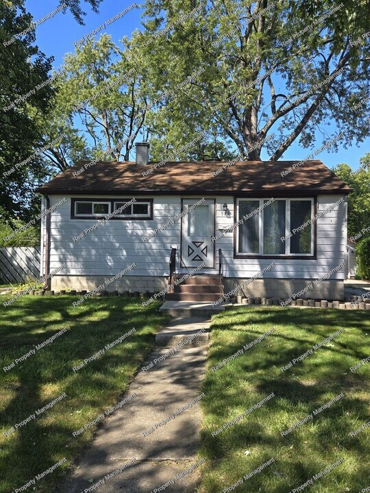 533 213th Pl in Dyer, IN - Building Photo