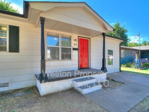 35 Shirley Ln in Edmond, OK - Foto de edificio - Building Photo