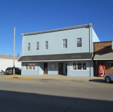 Dewaard Apartments in Britt, IA - Building Photo