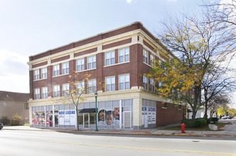 Sheridan Multi-Family Complex in North Chicago, IL - Building Photo - Building Photo