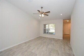 11 Buttonwood Ln in Palm Coast, FL - Building Photo - Building Photo