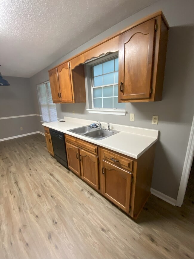 8625 Leatherwood Trl in Hixson, TN - Building Photo - Building Photo