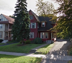 30 Oxford St in Rochester, NY - Building Photo