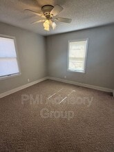 1242 SW High Ave in Topeka, KS - Building Photo - Building Photo