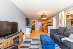 855 N Pennsylvania St, Unit 414 in Denver, CO - Building Photo