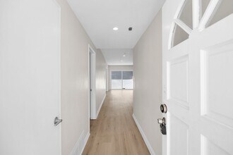 813 Lees Ave in Long Beach, CA - Building Photo - Building Photo