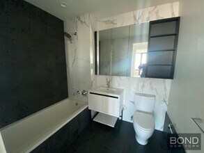 635 Fourth Avenue in Brooklyn, NY - Building Photo - Building Photo