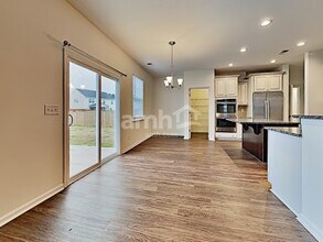 615 Redbud Ln in Summerville, SC - Building Photo - Building Photo