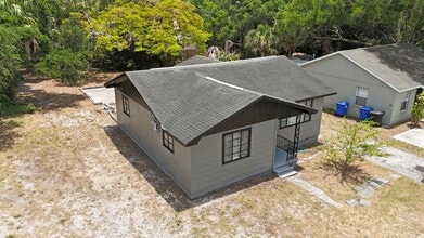 2330 Queen St S in St. Petersburg, FL - Building Photo - Building Photo