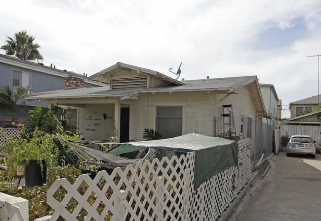 4010-4016 Illinois St in San Diego, CA - Foto de edificio - Building Photo